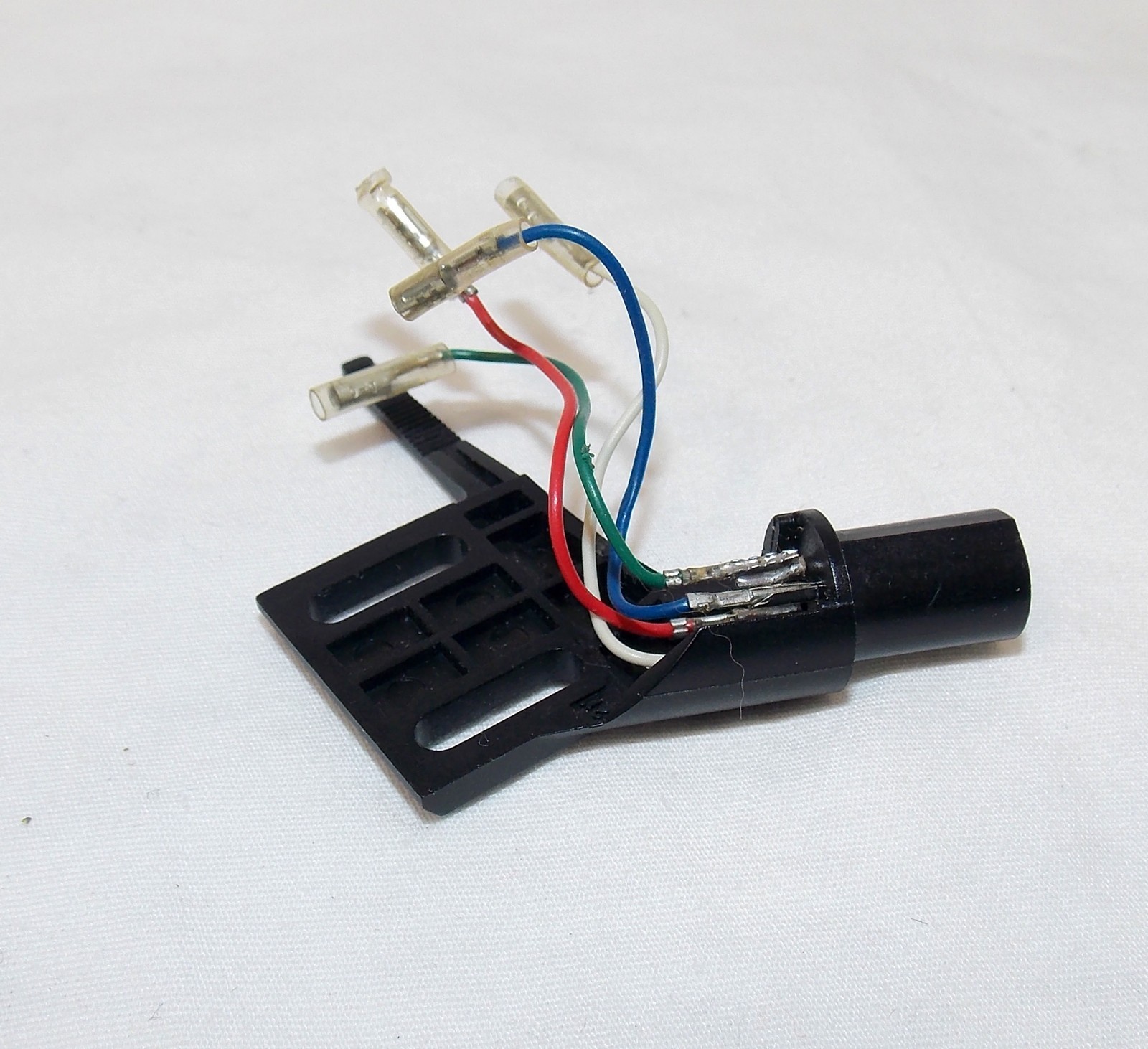 Turntable Headshell for Straight Tonearm 1/2″ Mount ~ Black w/ Wires
