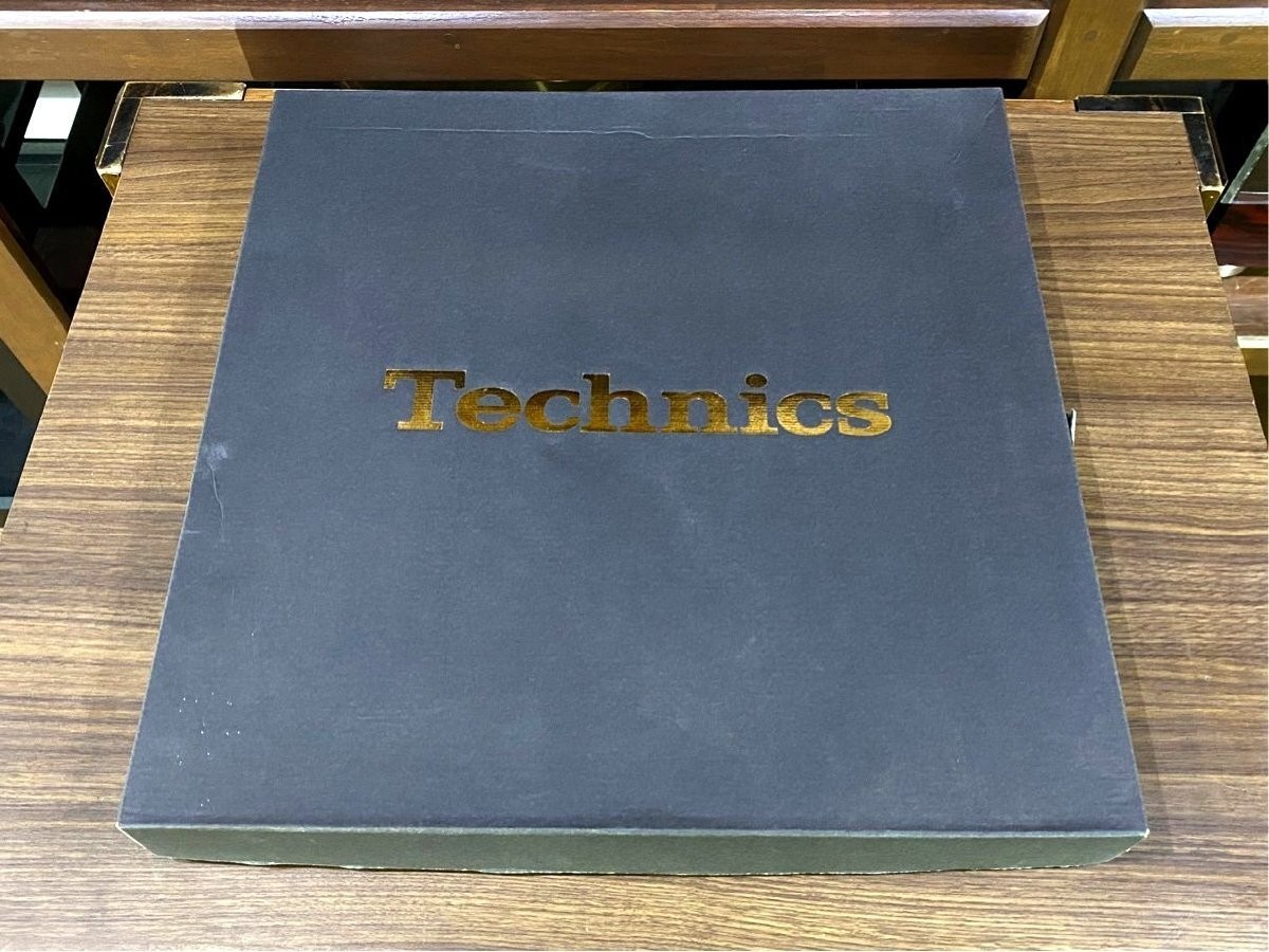 Technics SL-1200 Series 35th Anniversary Gold Disc Booklet Box Set Used