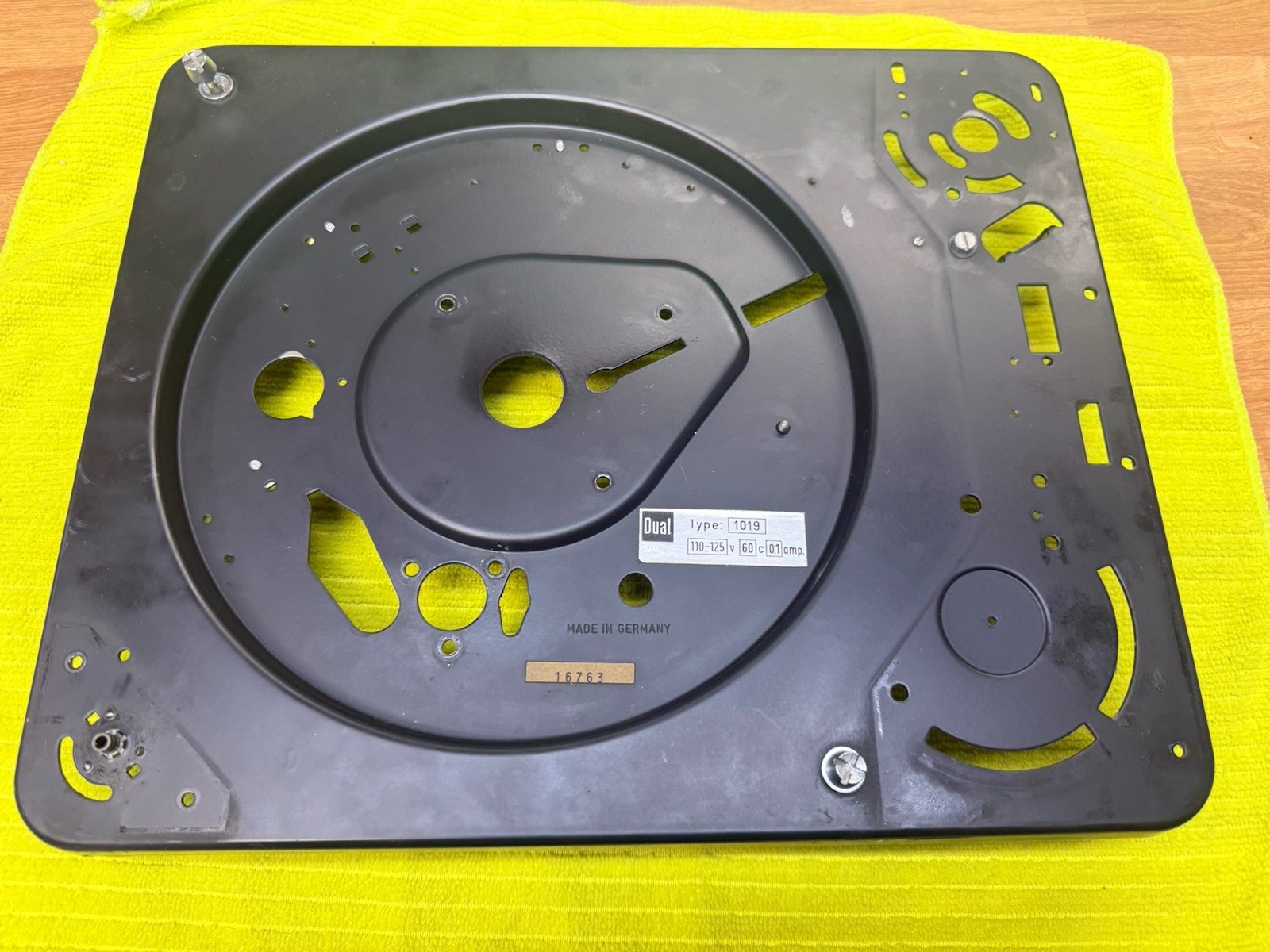 DUAL 1019 TURNTABLE STRIPPED METAL BODY SEE PICS 🔥🔥