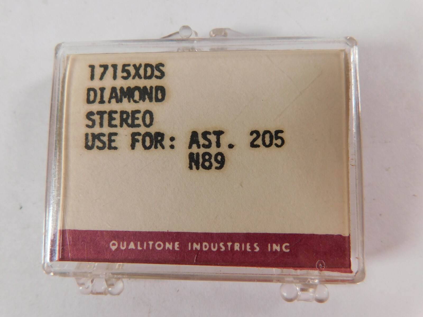 Vtg NOS Qualitone 1715XDS Phonograph Diamond Needle