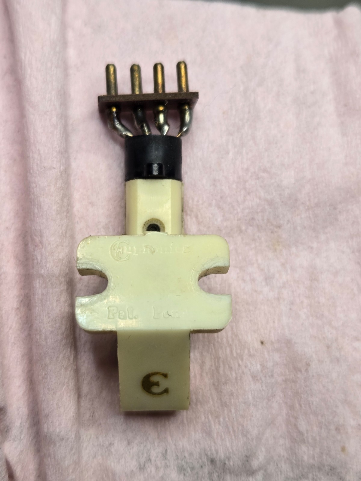 Euphonics #639 Vintage Turntable Cartridge And Stylus – Good Condition