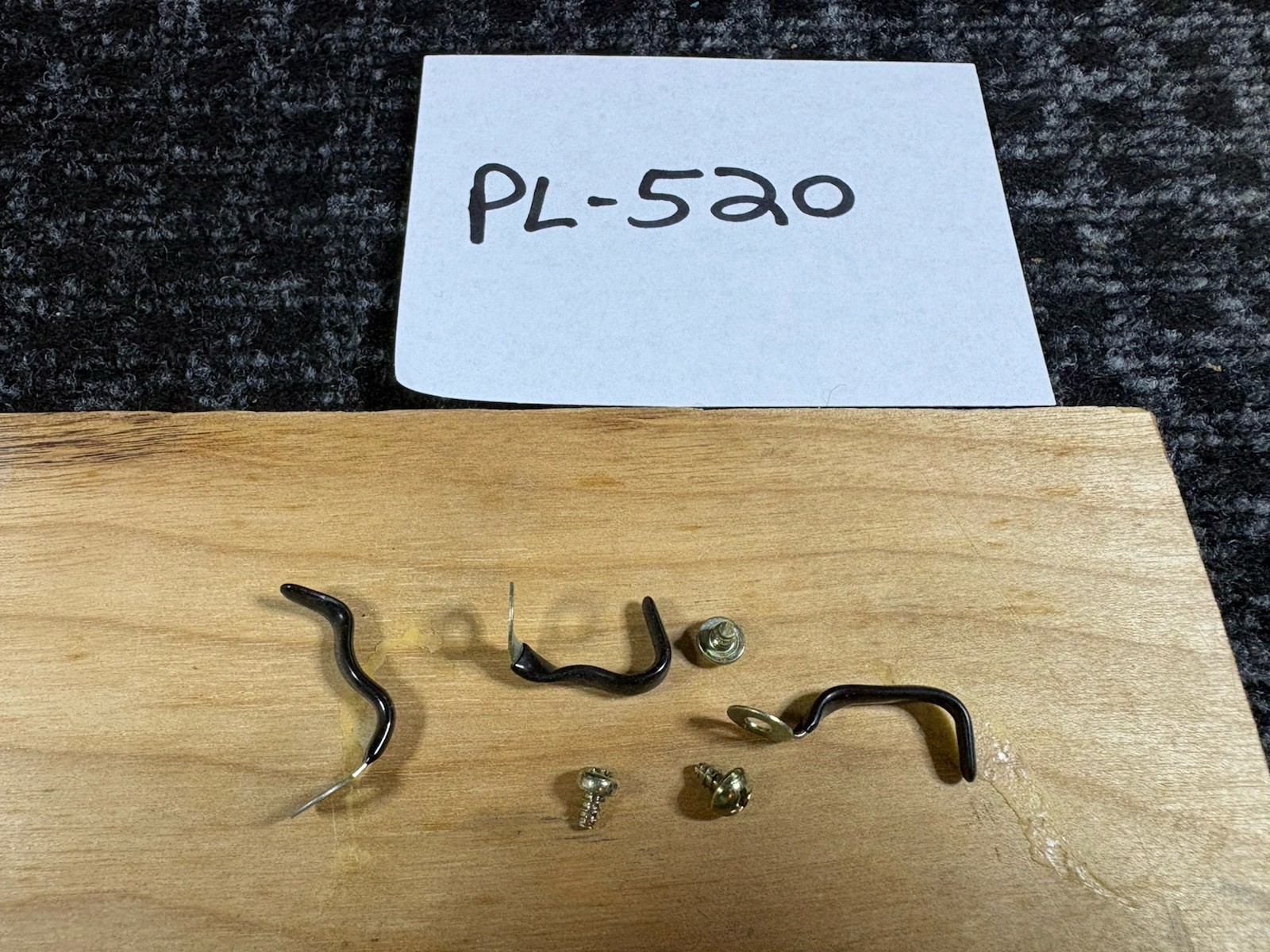 Pioneer PL-520 Cord/Wire Fasteners/Ties