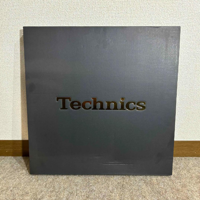 Technics Gold Disc 35Th Anniversary Commemoration SL-1200 Series and Book set