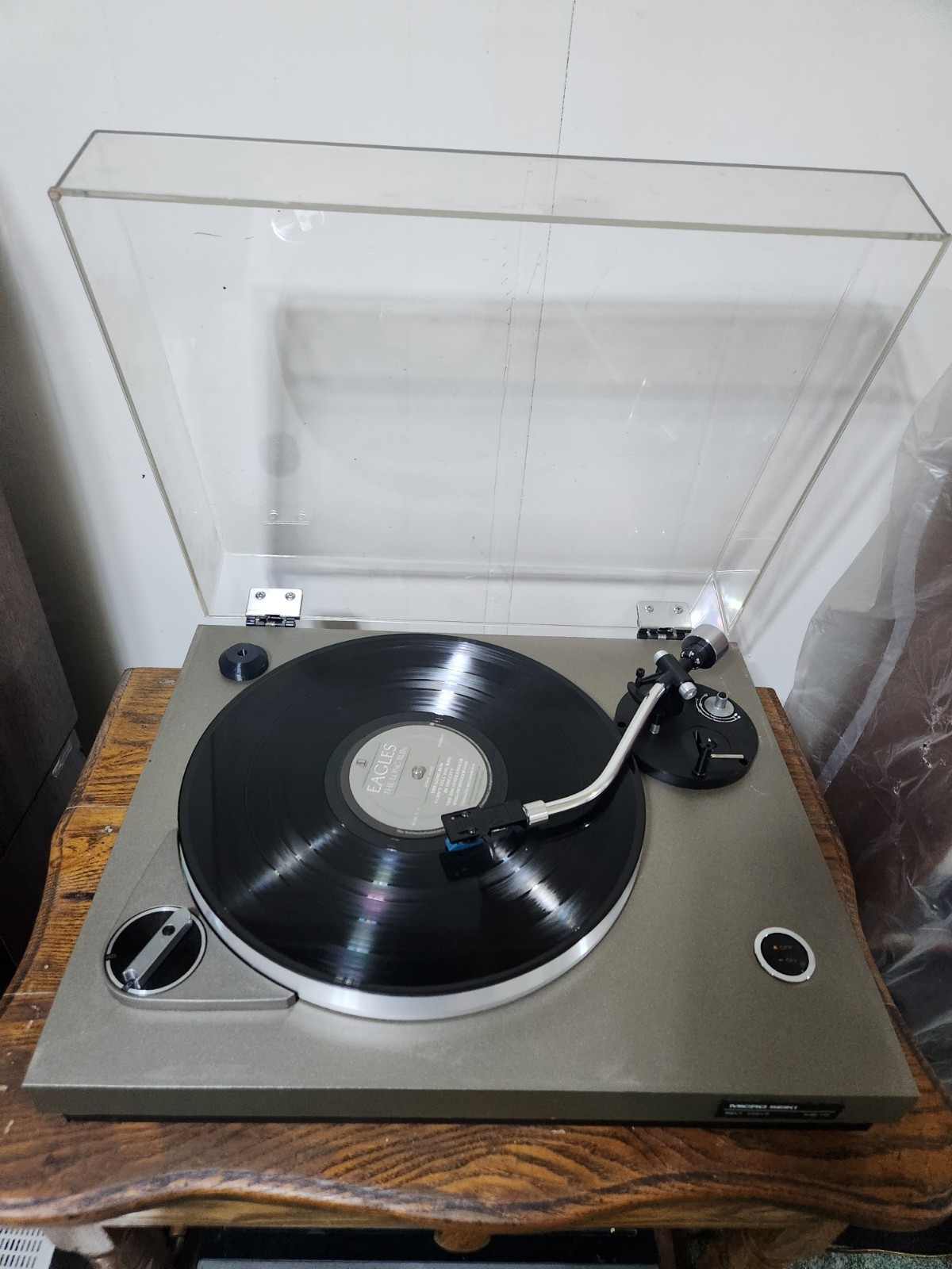 Micro-Seiki MB-10 TURNTABLE