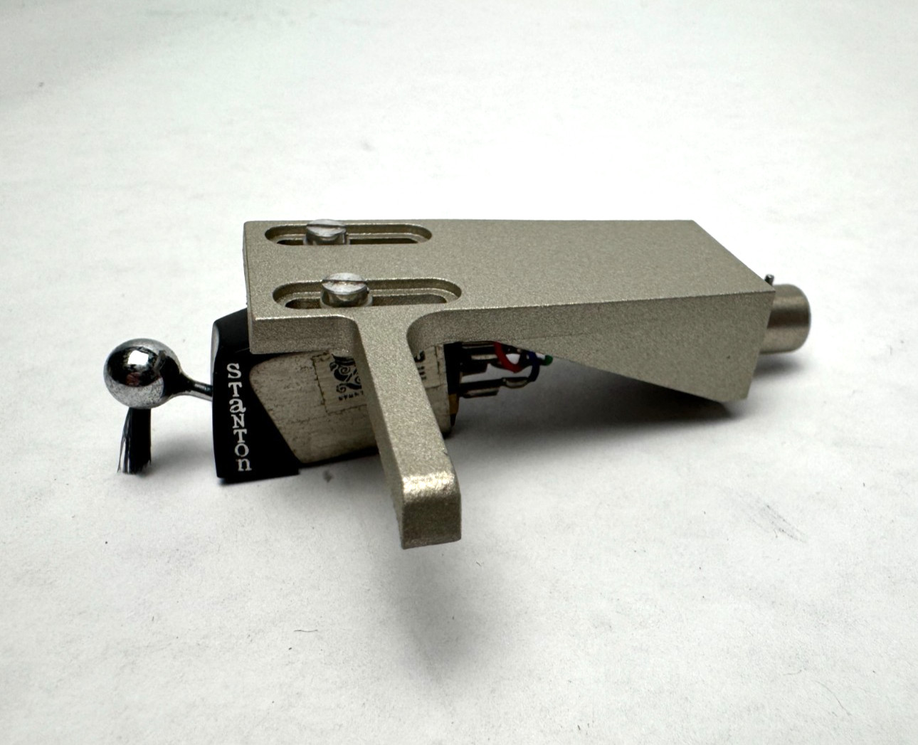 STANTON 680 EE Cartridge/ Headshell. Tests OK. Needs D680 Stylus (BdB)
