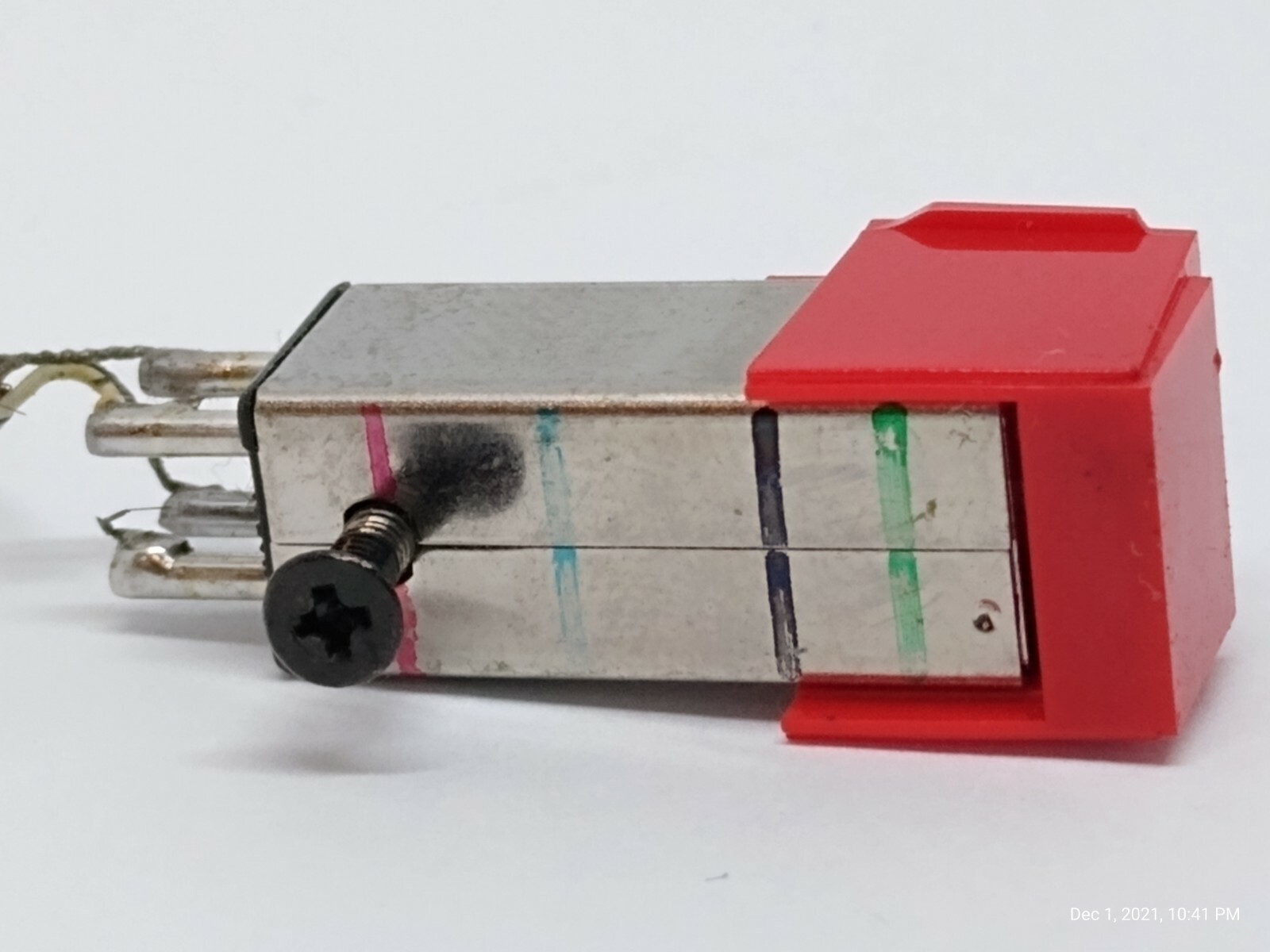 One Turntable Cartridge With Stylus Great Working Condition