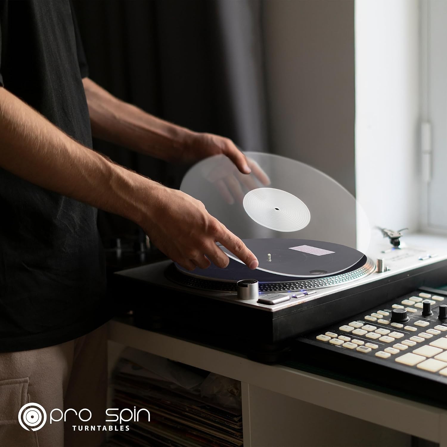 Professional Antistatic Vinyl Turntable Mat – 12″ Slipmat with Noise Reduction