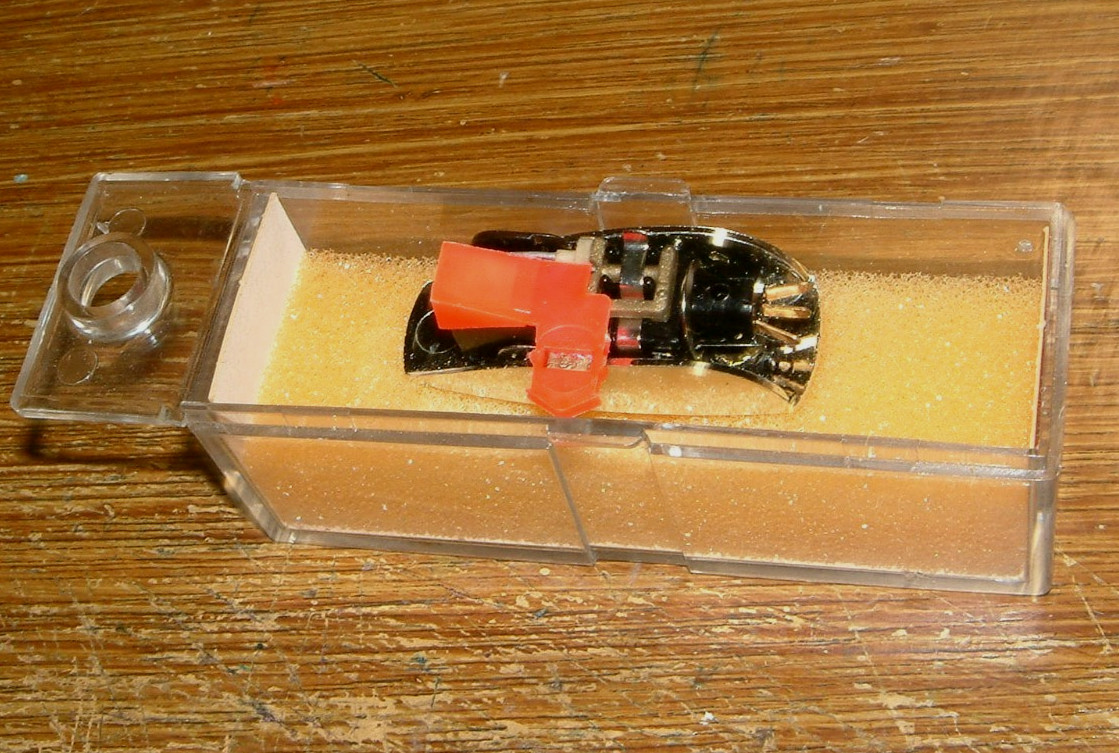 Euphonics U13-U14 PHONO CARTRIDGE & extra N427sd needle, replaces Astatic 729d