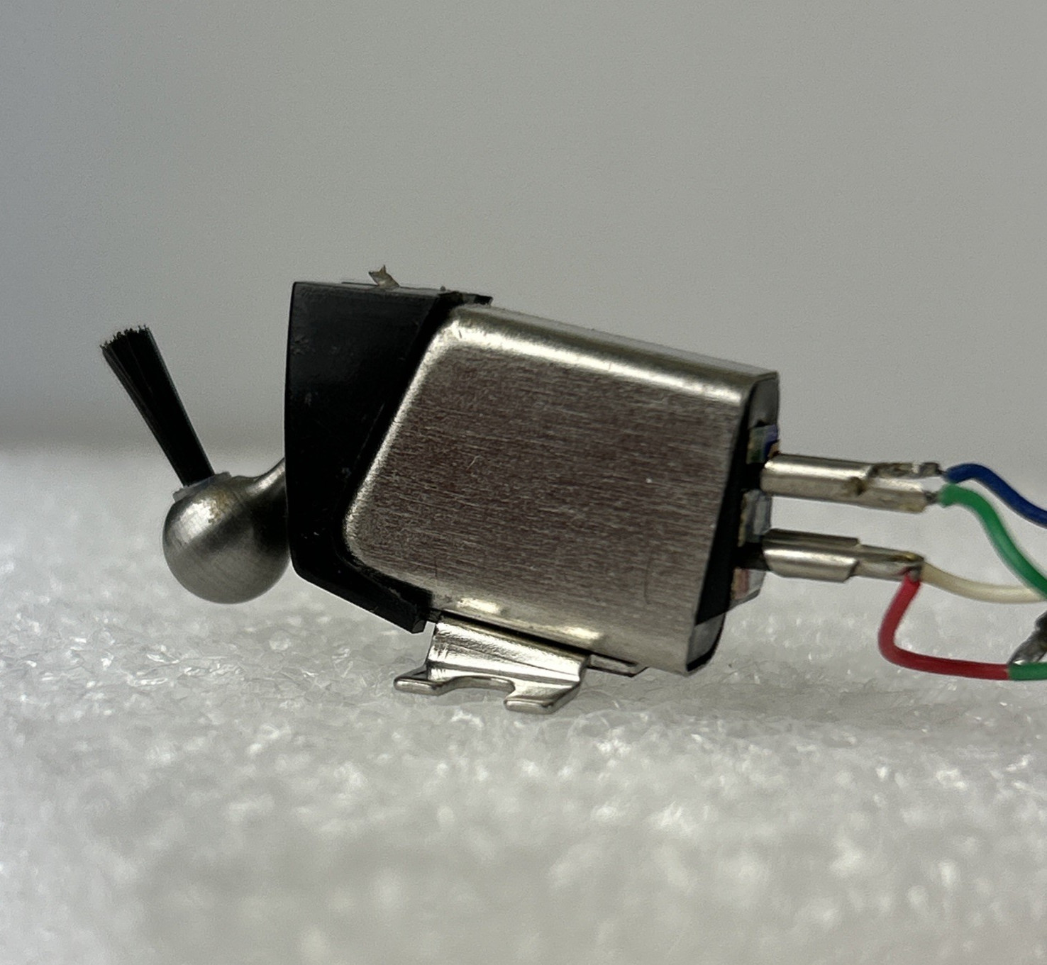 Stanton 681 Phono Cartridge Stylus Original Parts – Needs a Stylus