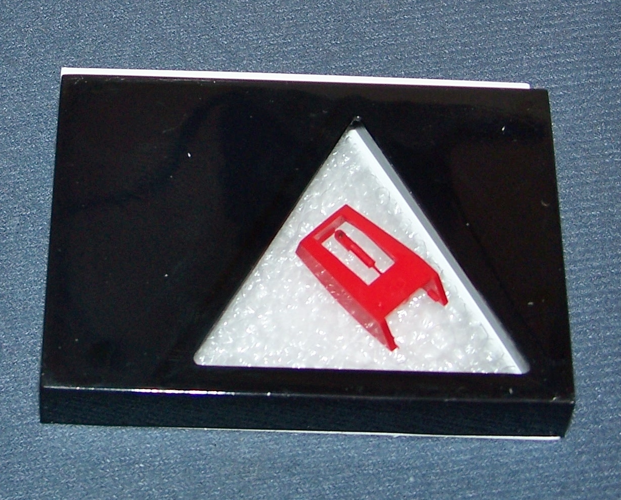 793-D7 RECORD PLAYER NEEDLE STYLUS for NP-1 replaces Emerson NR303tt