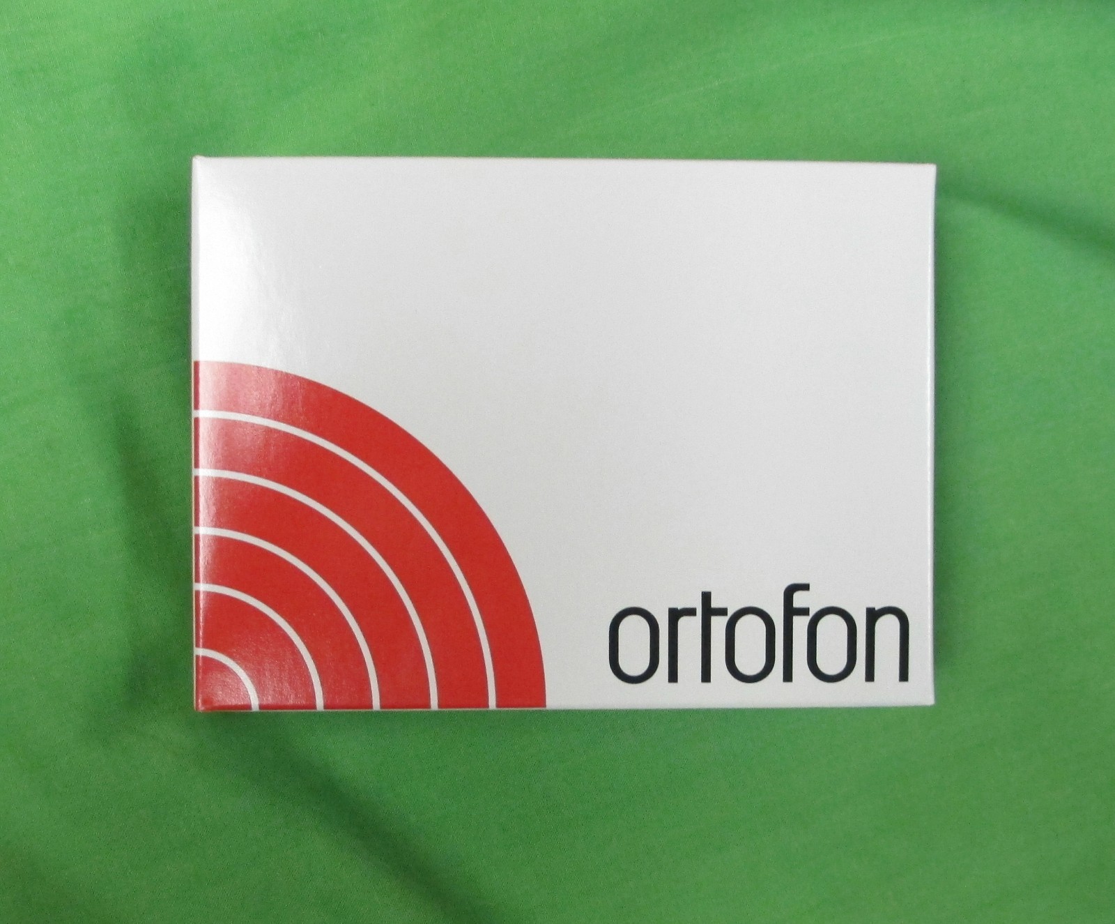 NEW ORTOFON OMEGA CARTRIDGE WITH ELLIPTICAL STYLUS PLUS PIONEER TYPE HEAD SHELL