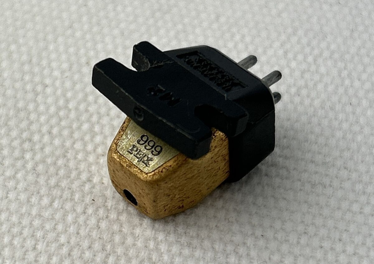 Empire 999 Cartridge PE/X with Mount (no screws)