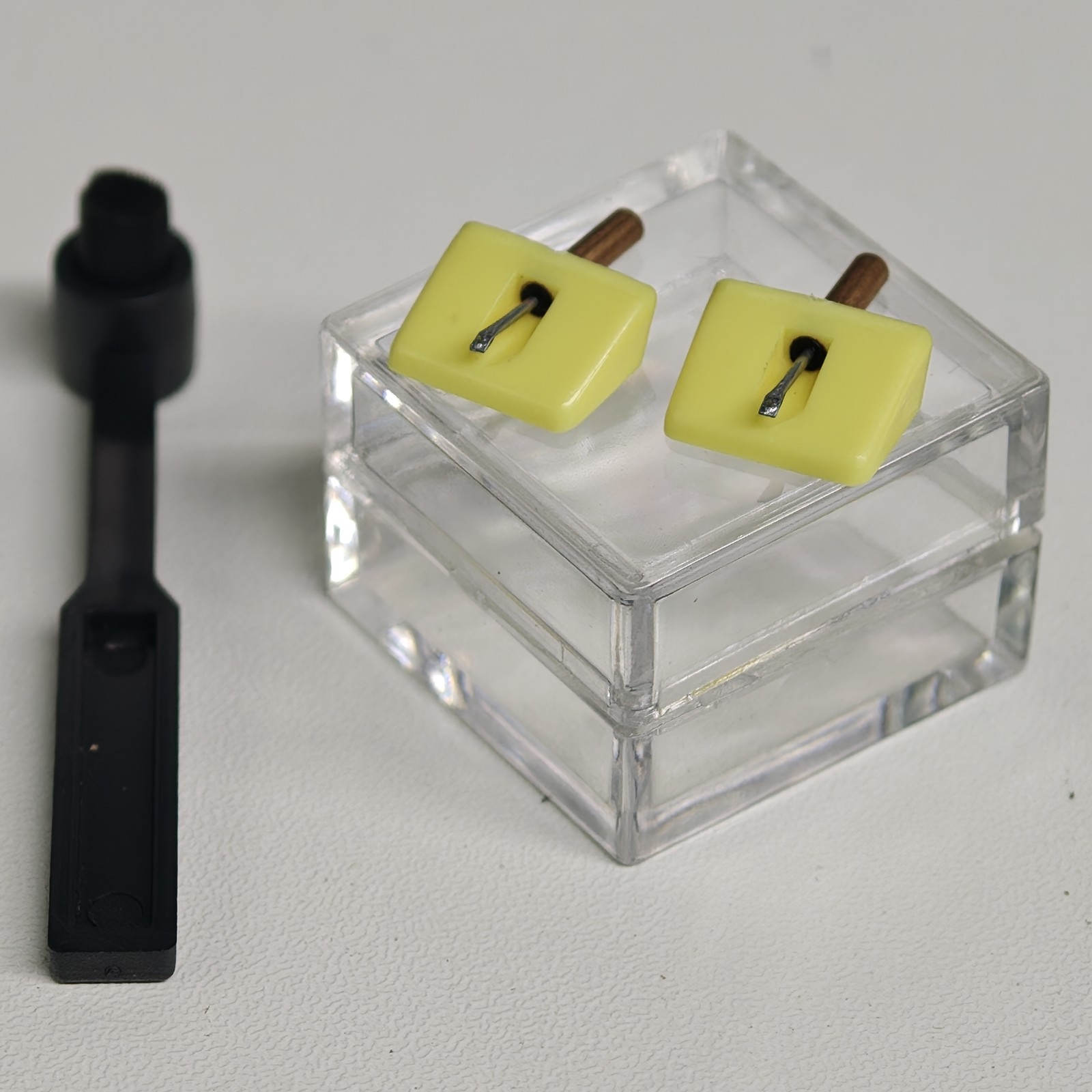 2pcs For SEEBURG SHOWCASE JUKEBOX NEW REPLACEMENT DIAMOND NEEDLES + USA FREEBIE!