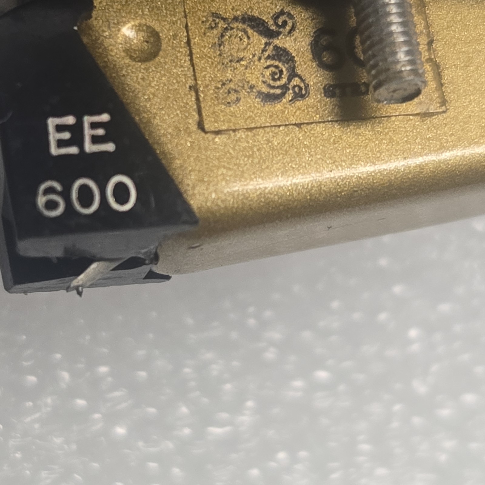 Stanton 600 Headahell W/ EE 600 Stanton Stylus & Pioneer silver Cartridge