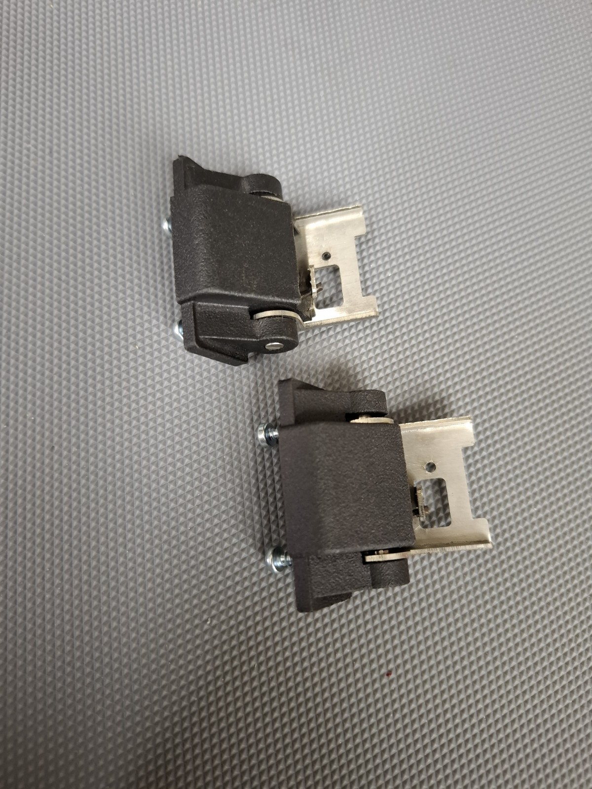 TRIO KP-700 HINGE 2PCS