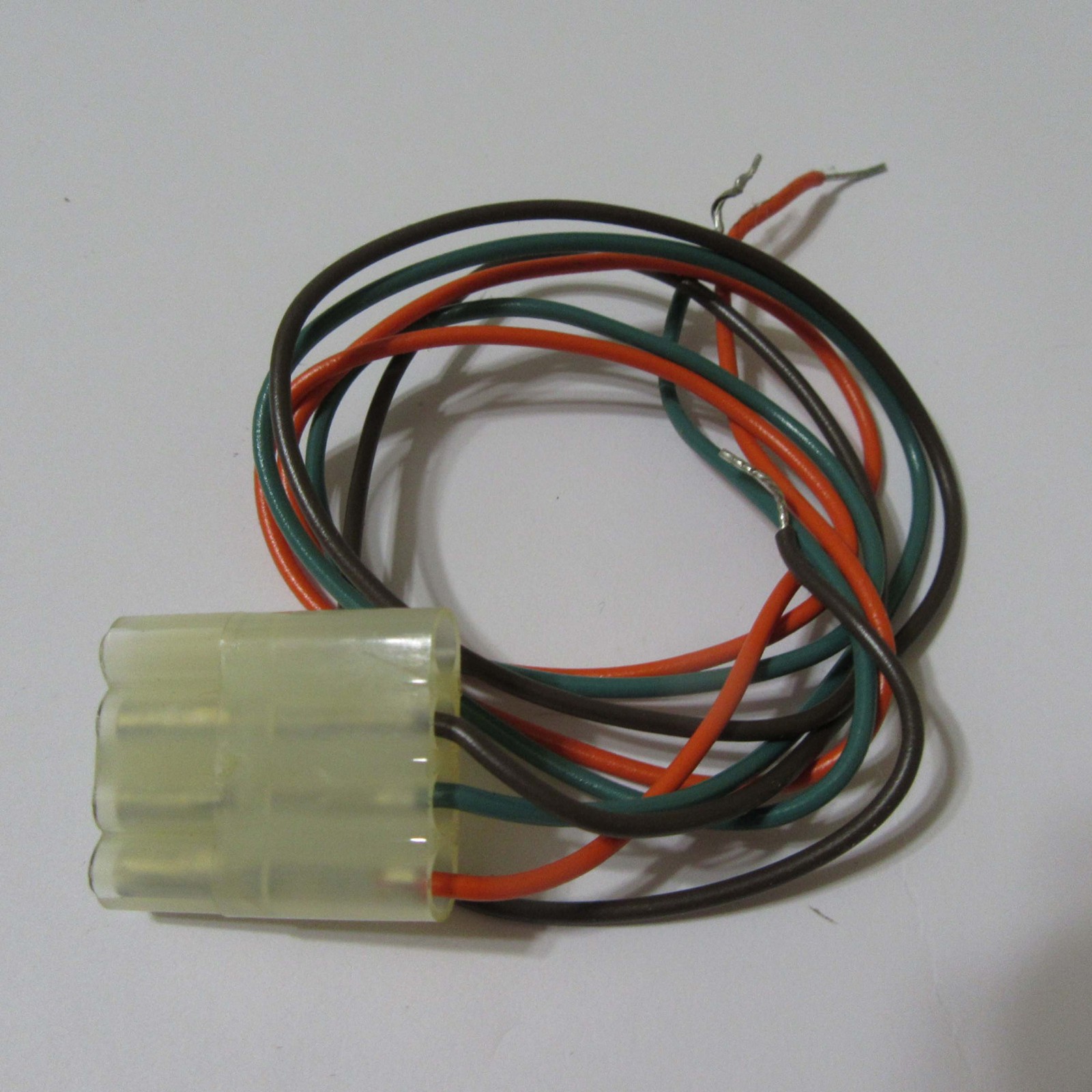 V-M ® Voice Of Music ® ORANGE PEEL 346 346-1 Changer PART – Connector Cable