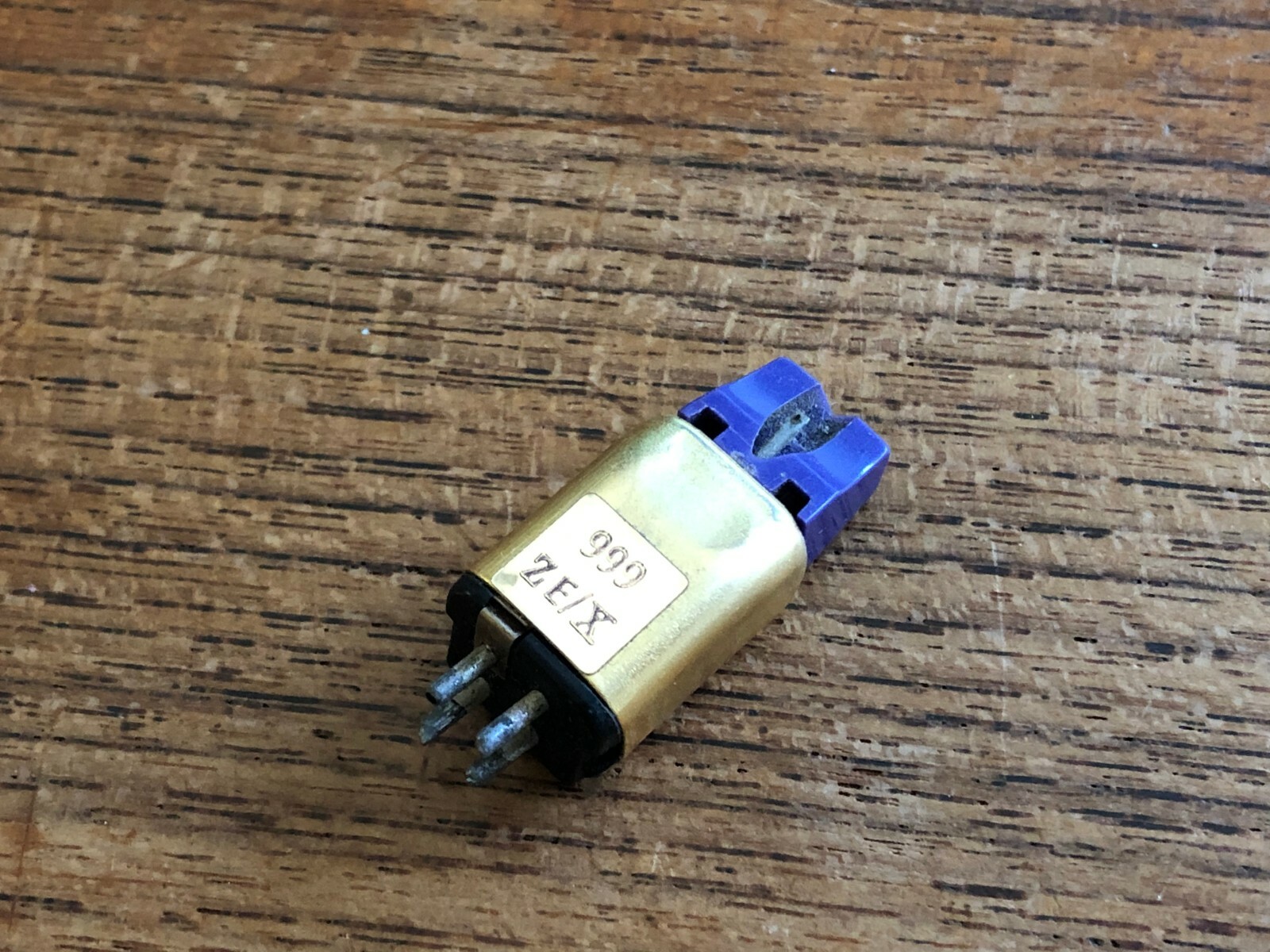 Vintage Empire 999 ZE/X Turntable Record Player Cartridge Needle Stylus