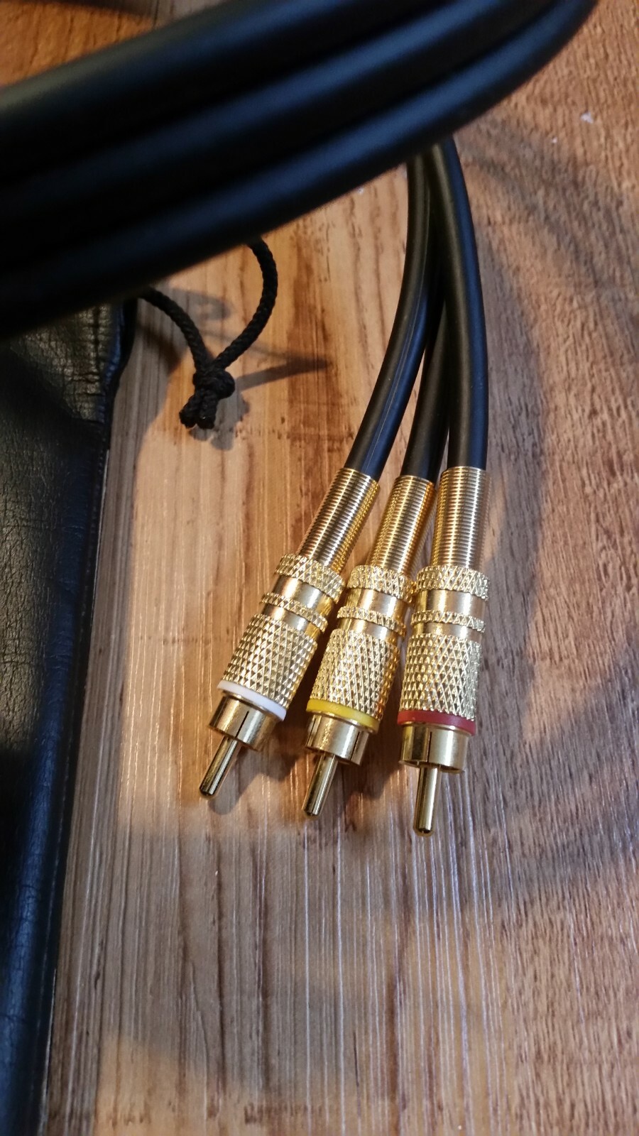 Technics Cables New with Leather Pouch turntable, gold Audio Dj