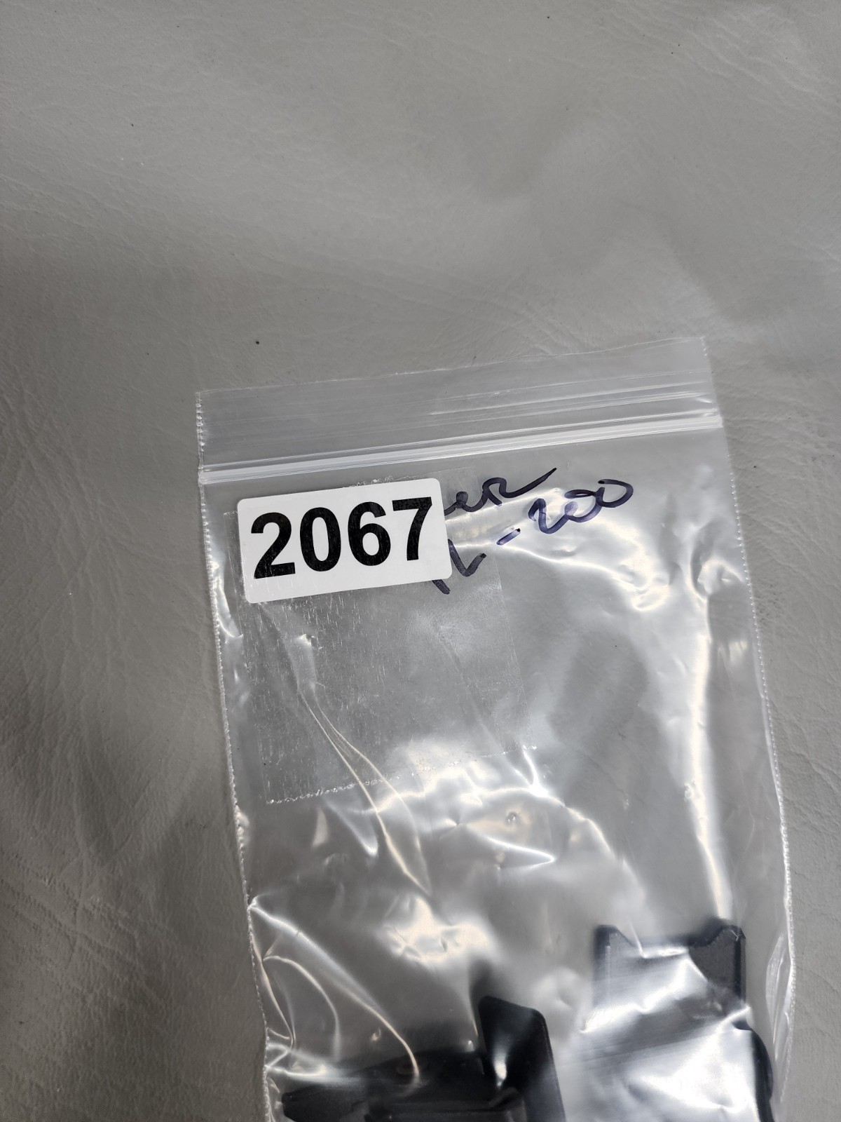 Pioneer PL-200 Turntable Replacement Part Out – Dust Cover Hinges 2067