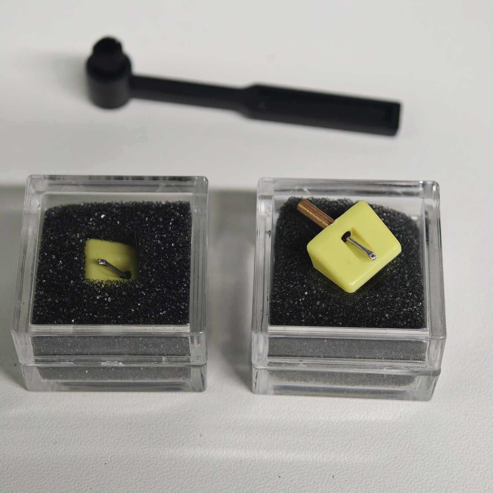 2pcs For SEEBURG SHOWCASE JUKEBOX NEW REPLACEMENT DIAMOND NEEDLES + FREEBIE!