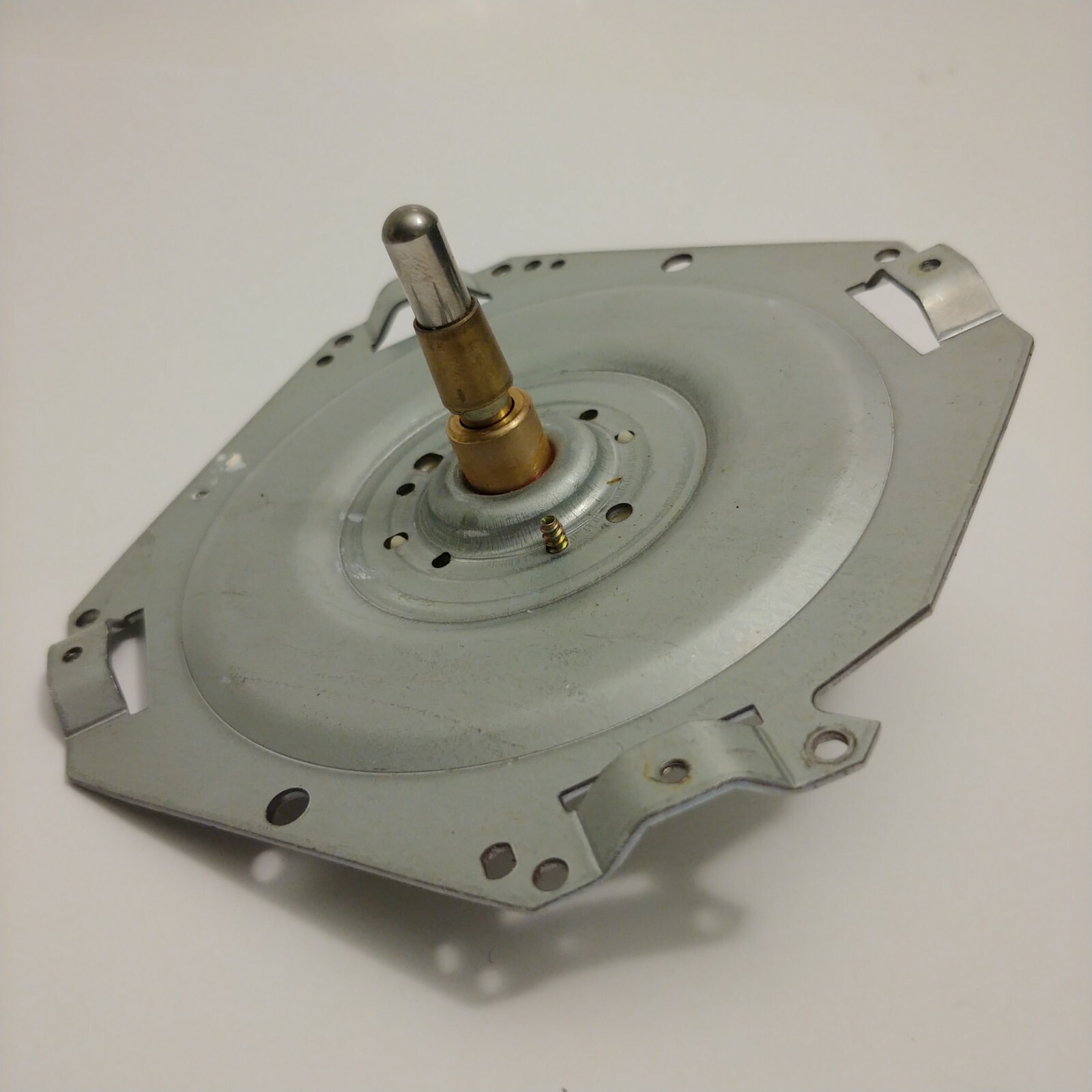 Technics SL-Q20 Turntable Part Spindle Shaft Bearing Gear Mount Assembly Tested