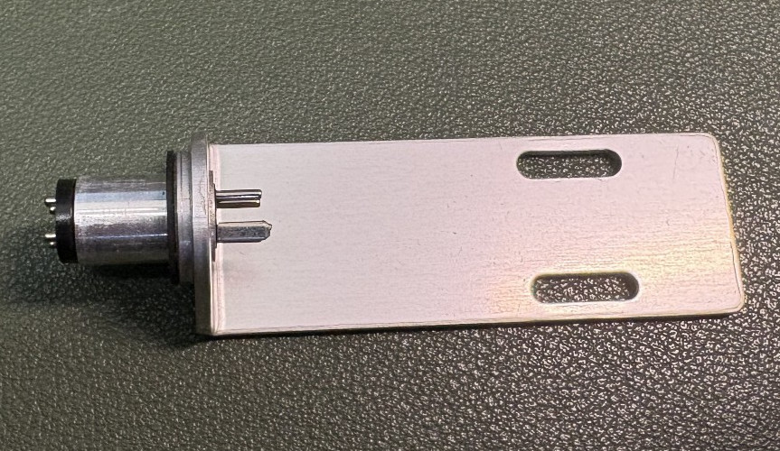 Universal Project Type Aluminum Headshell – NO FINGER LIFT