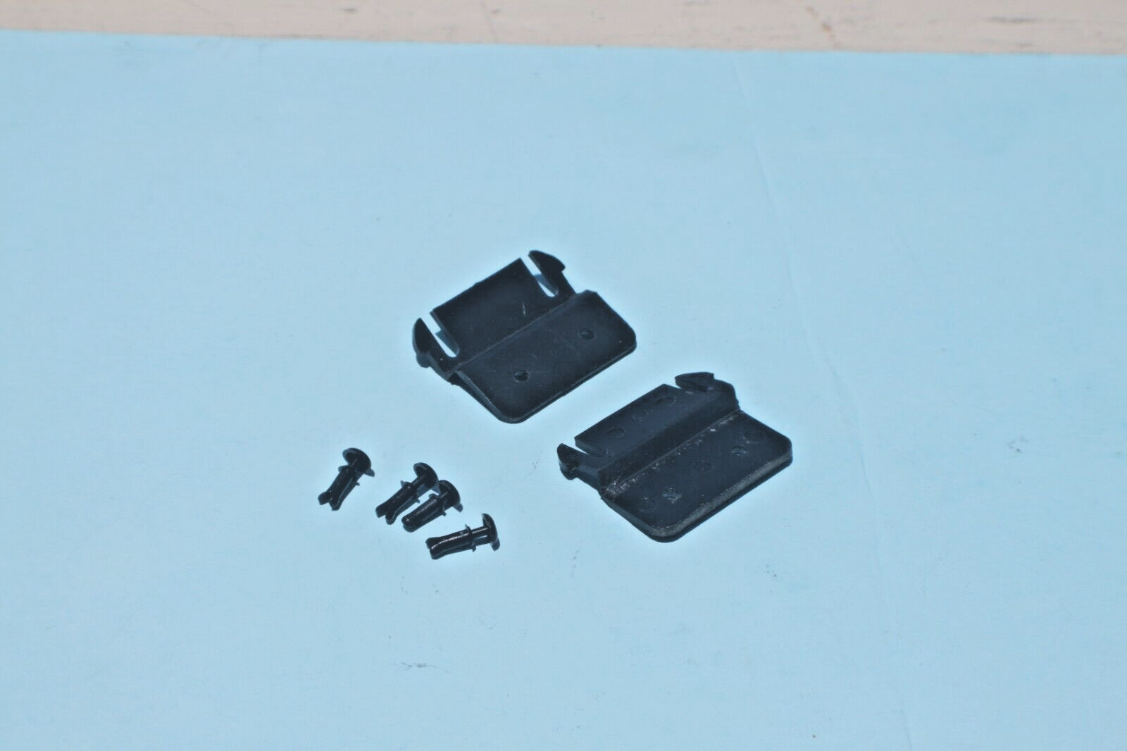 SHARP – DUSTCOVER HINGES – SG33 – WITH PINS – GOOD SHAPE