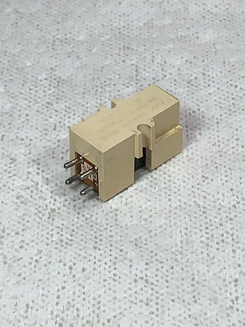 Micro Head-Shell with ADC 220X MM Cartridge Vintage Phono Audio No Stylus Japan