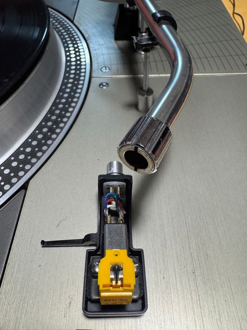 Technics SL-1100 Direct Drive Player Turntable Made in Japan Tasted Black silver