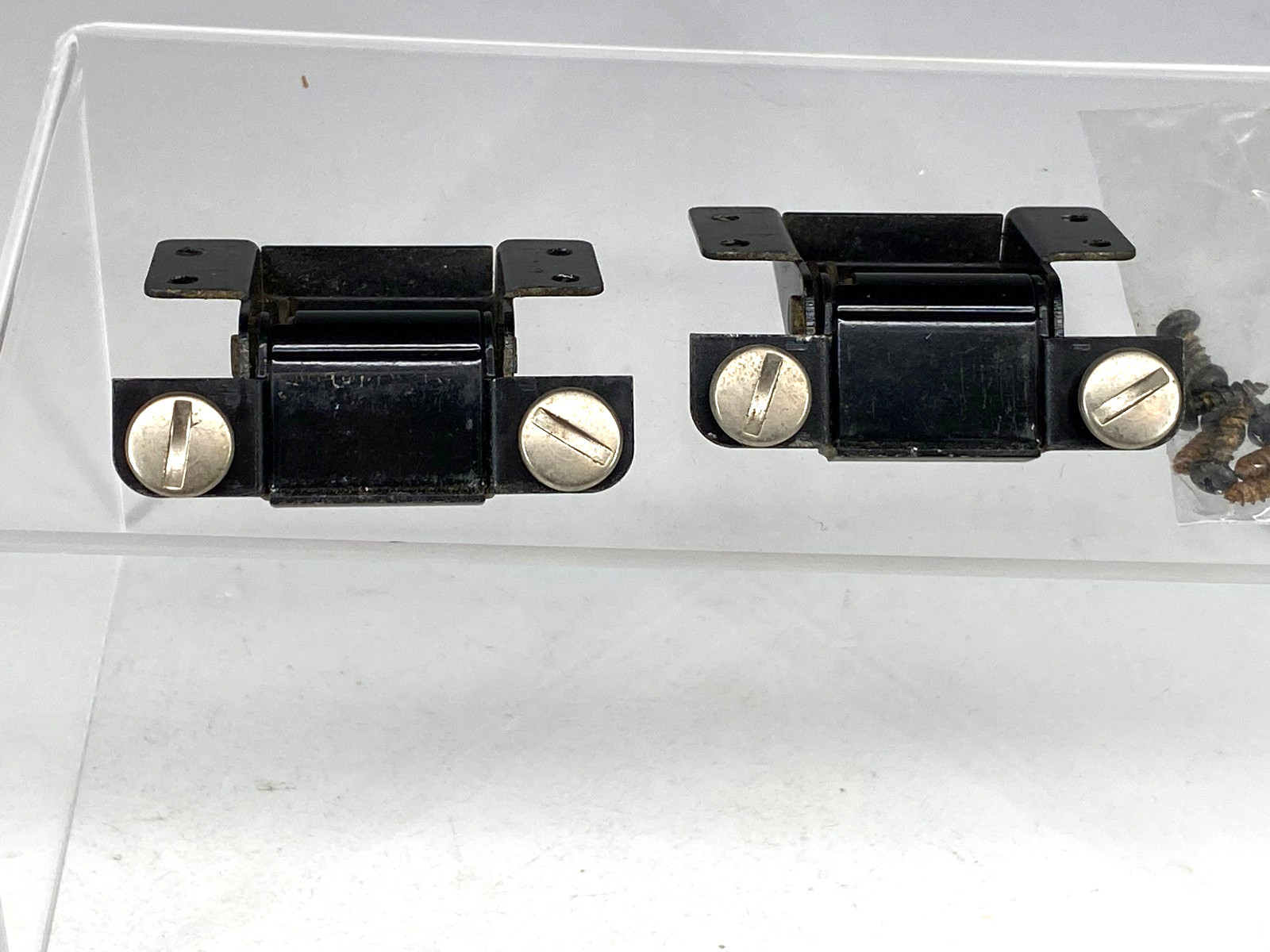 Technics SL-23 Turntable Dust Cover Hinges OEM PARTS SL-20?
