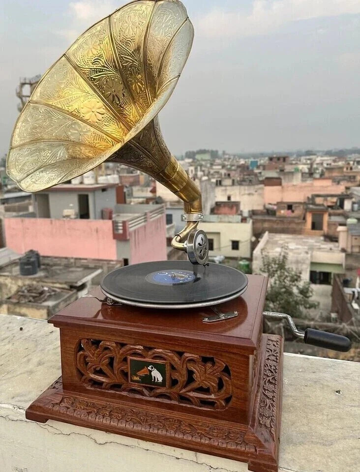Gramophone Player Phonograph Vinyl Recorder Antique Working Gramophone Vintage