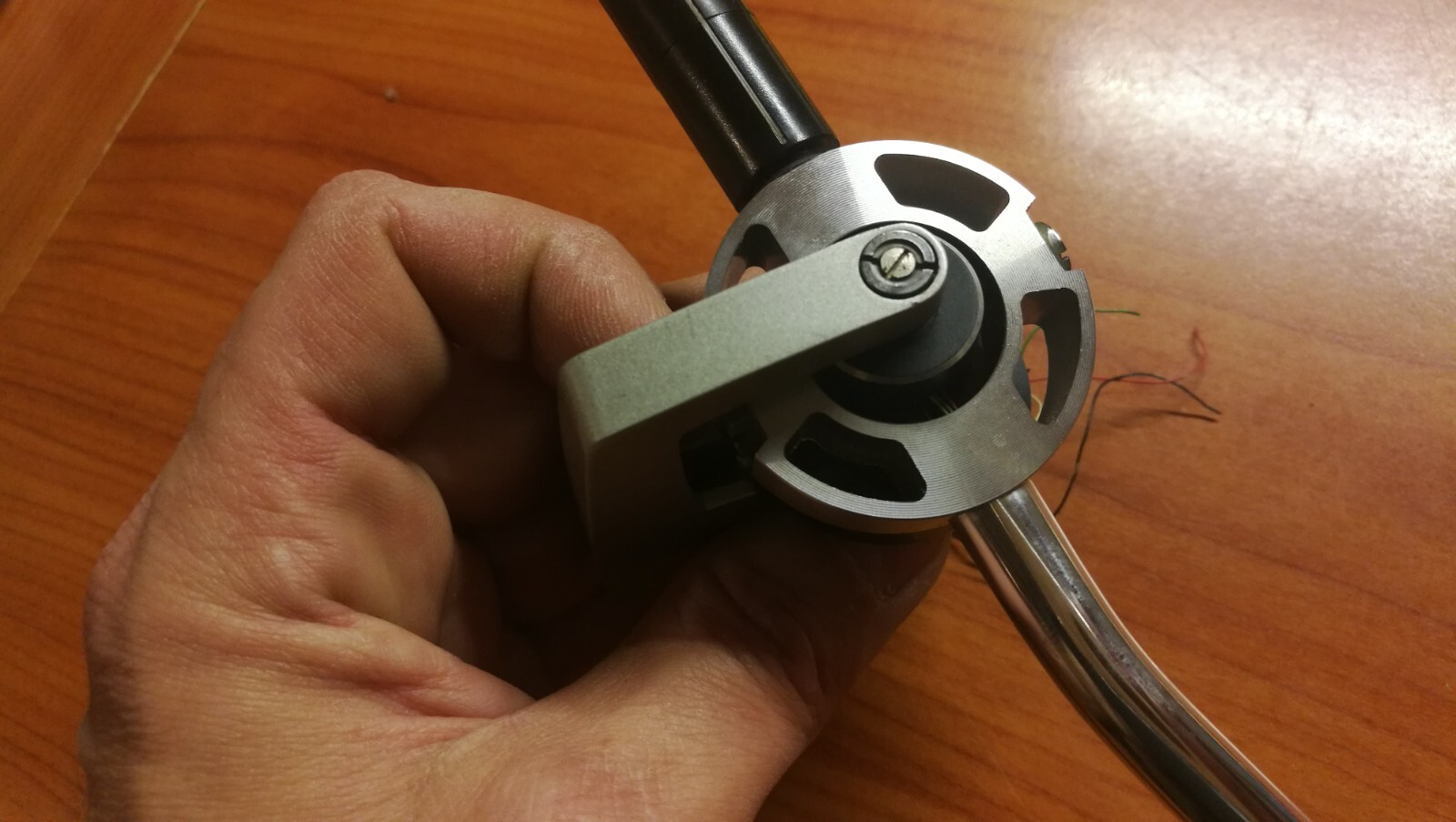 Technics SFPM31101K – SL-D1 SL-D2 SL-D3 TURNTABLE ARM – SILVER TONE ARM