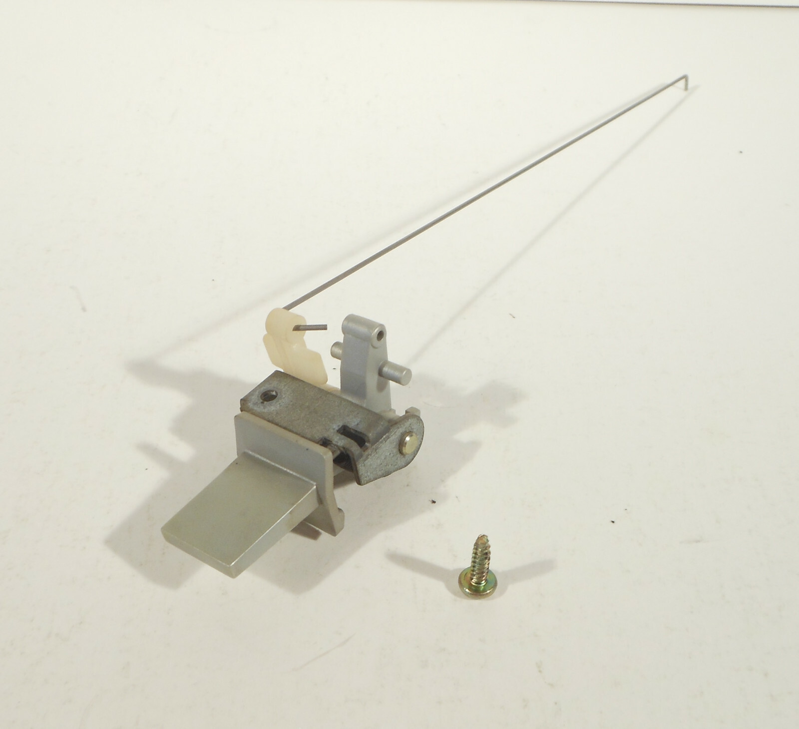 TOSHIBA SR-A100 STOP LEVER ASSEMBLY GREAT CONDITION! TURNTABLE PARTS OR REPAIR