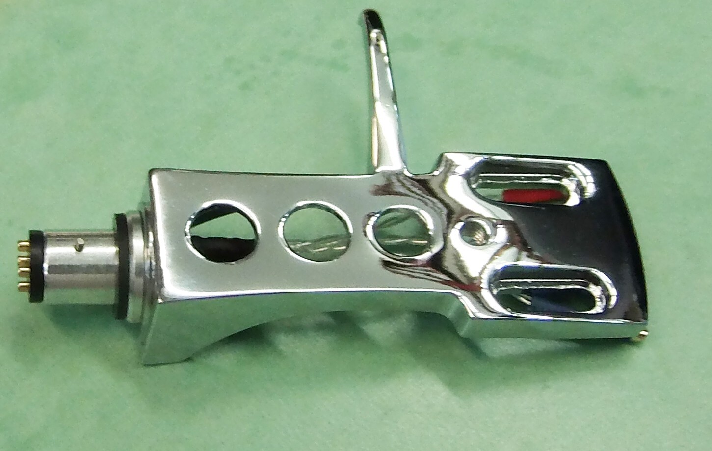 Titanium plated 1/2′ chrome turntable headshell with OFC leads