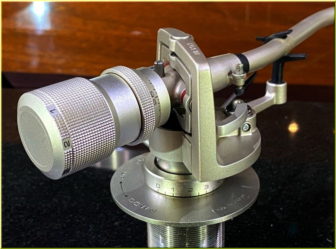 Technics EPA-100 Dynamic Damping Titanium Nitride Pipe Universal Tonearm Vintage