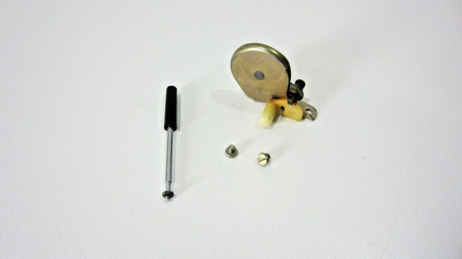 Dual Turntable 1215s Original Replacement Raise/Lower Lever- United Audio
