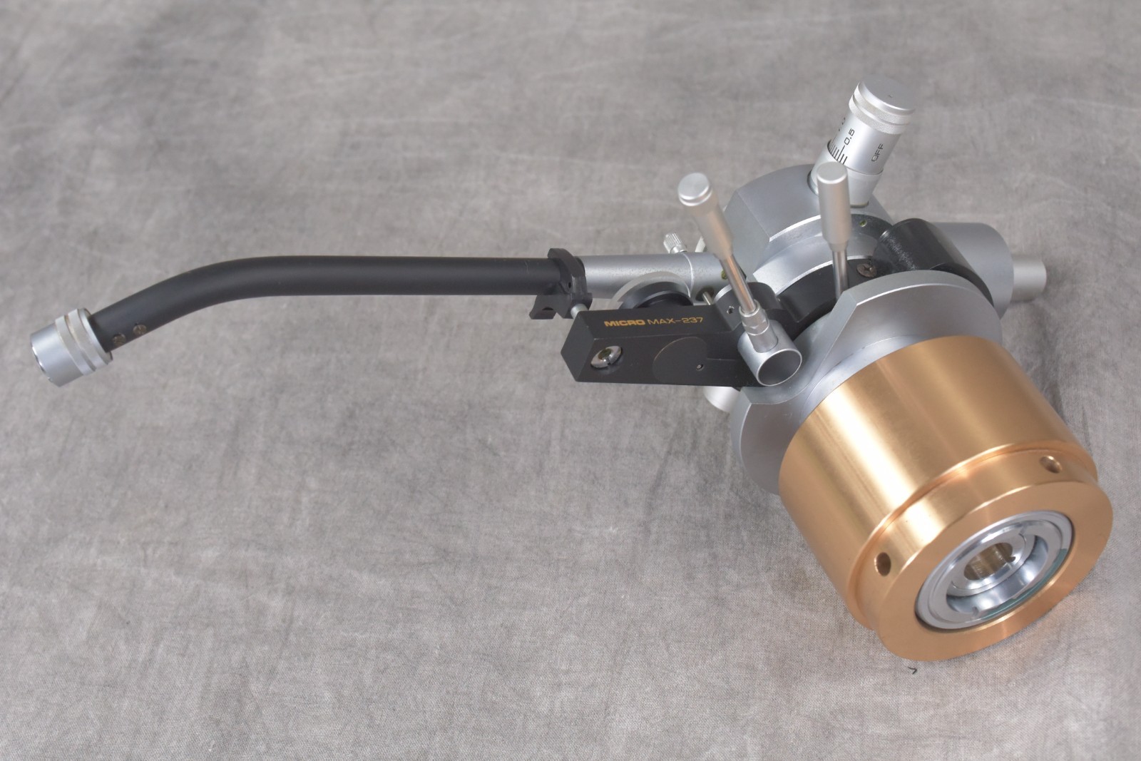 Micro Max-237 & XP-237AU Tone arm In Excellent Condition