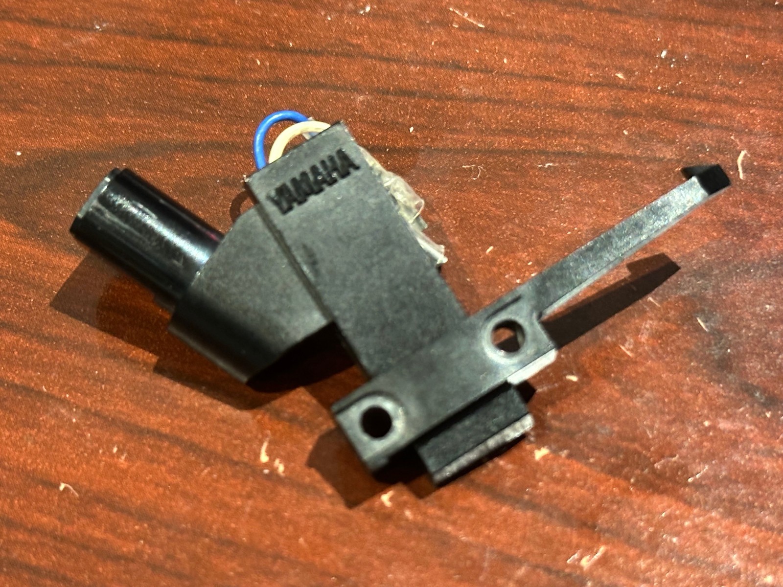 Yamaha vintage PHONO HEADSHELL for STRAIGHT ARMS – GENUINE -VERY GOOD – PLS READ