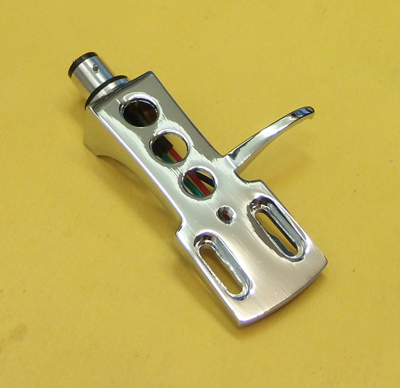 Titanium plated 1/2′ chrome turntable headshell with OFC leads