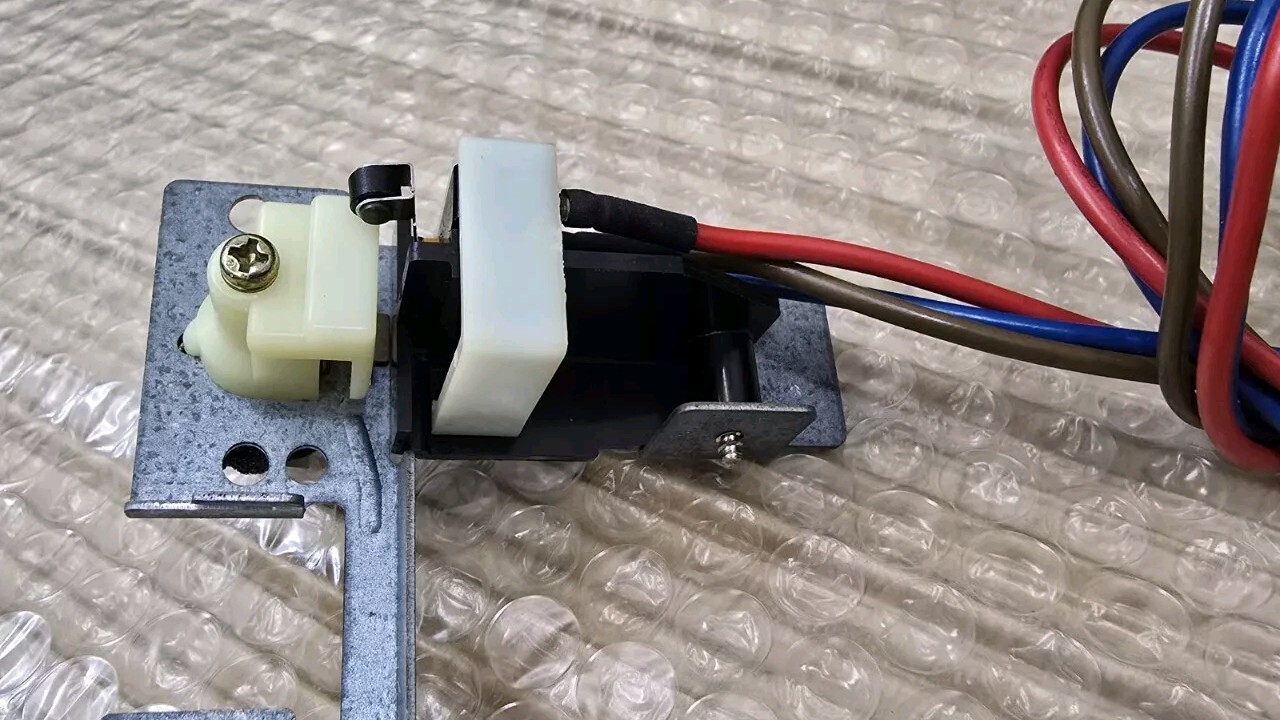 Technics SL 1600mk2, Power Switch