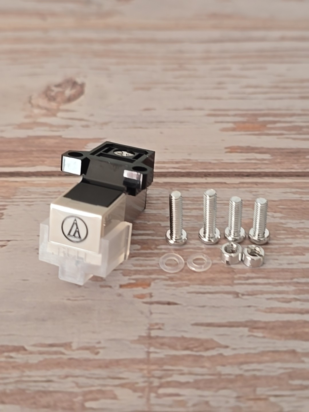 AT3600L Dynamic Turntable Cartridge For Audio Technica Includes Hardware. Boxed