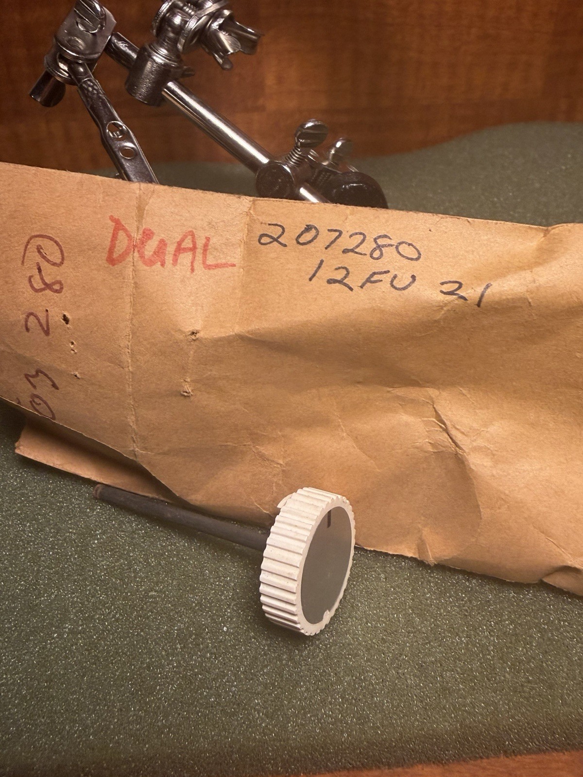 Old Stock Dual Turntable Knob Part # 207280
