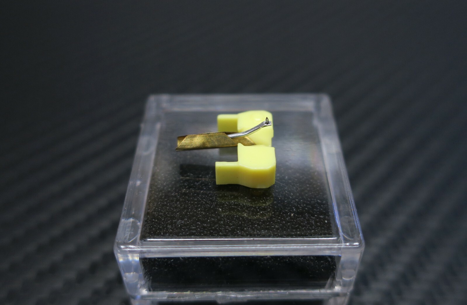 Replacement Needle Stylus for SHURE M75 M75ED M75-6s DUAL CS1225/1 with case
