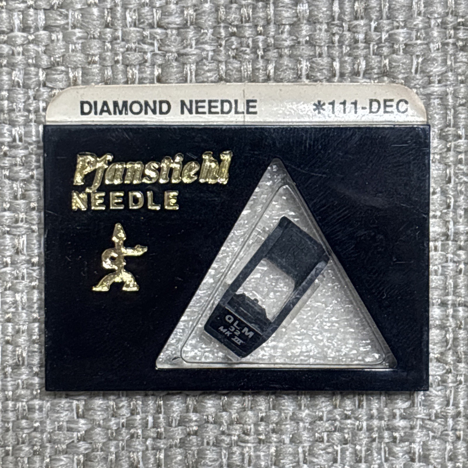 Pfanstiehl 111-DEC Diamond Elliptical Needle Replaces ADC RS-Q32, 33 – NOS