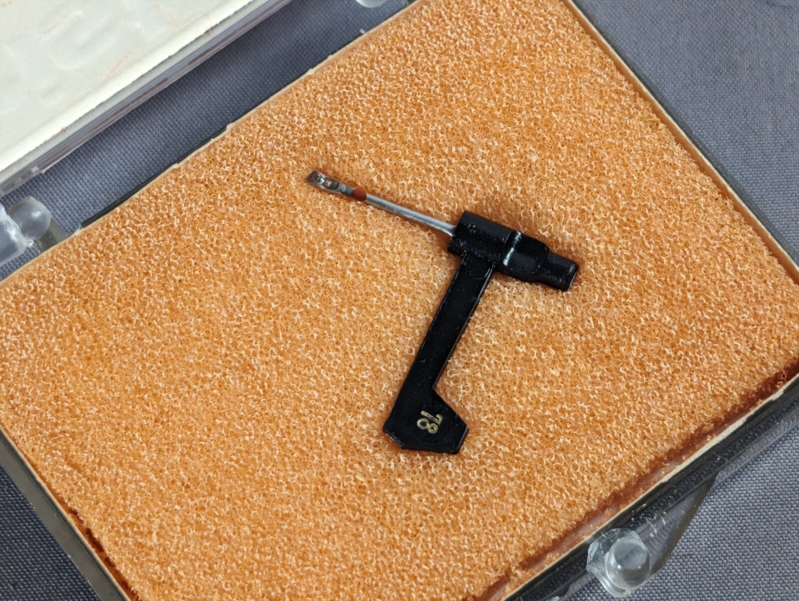 Vintage 1970s Arista Diamond Replacement Needle AS-13D NOS