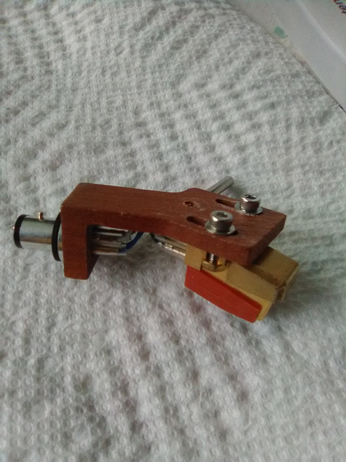 Rare AT. 7V OOCWith New Eliptical Diamond Stylus And Headshell
