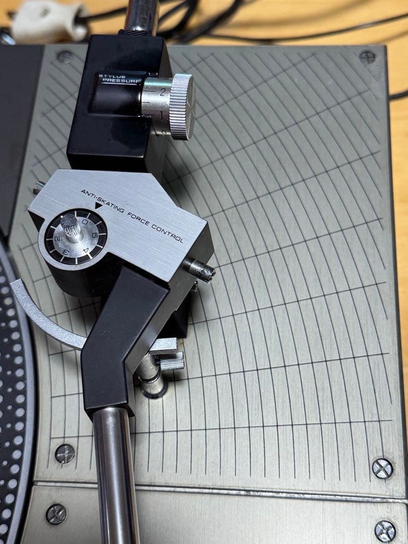 Technics SL-1100 Direct Drive Player Turntable Made in Japan Tasted Black silver