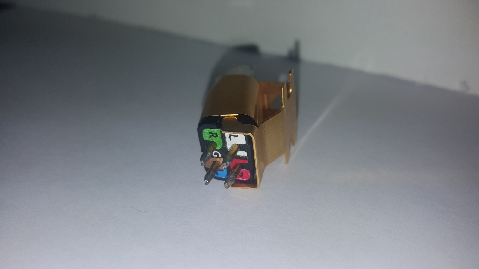 TESTED – Empire 2300 z improved turntable cartridge ( No Stylus)