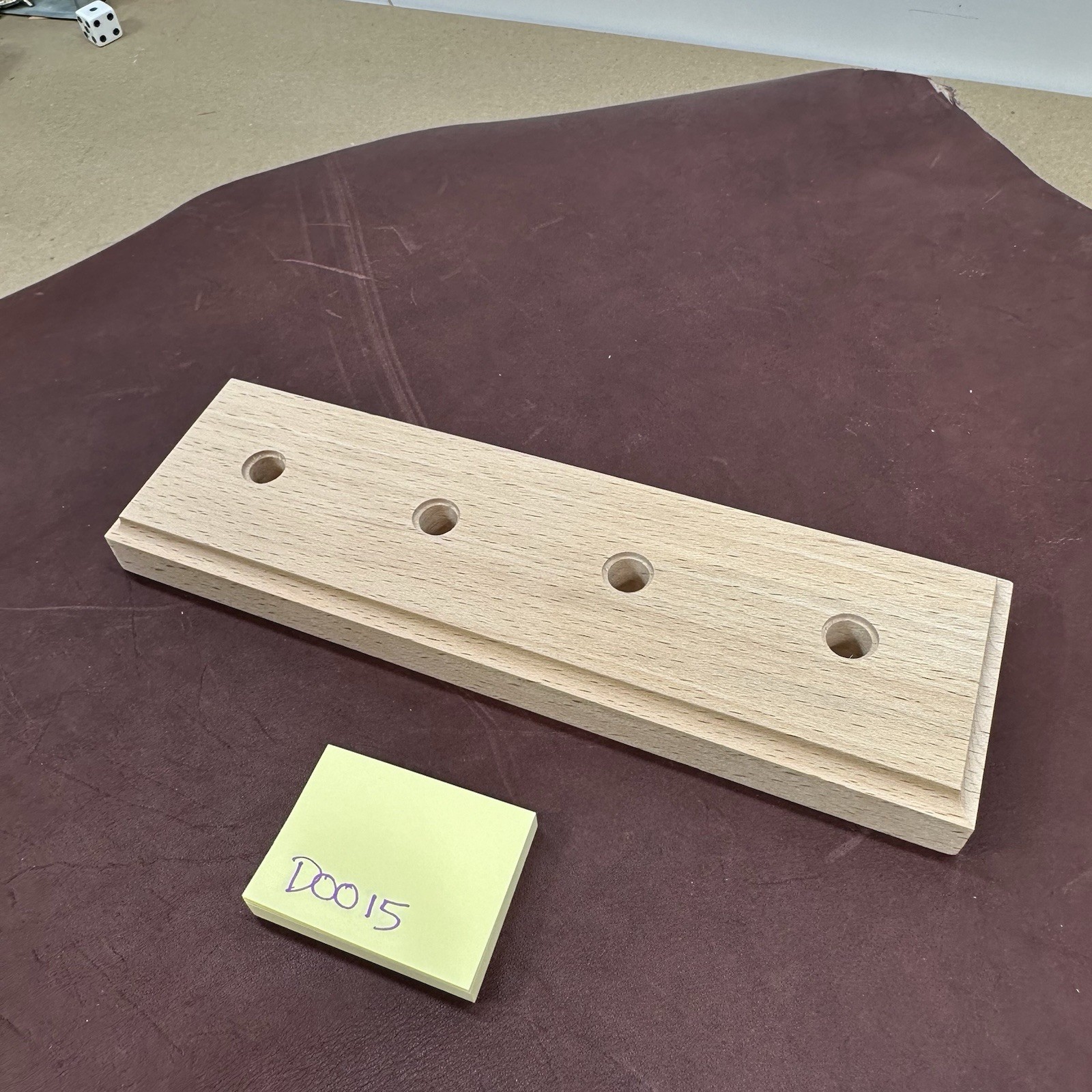 Turntable Cartridges Headshell Stand Display Beech – For Four Headshells