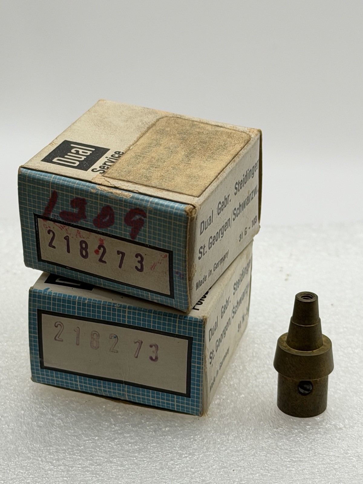 NOS NIB Dual 50 hz Motor Pulley # 218273 1209 1218 1228